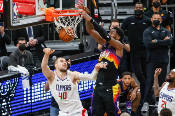 籃球比賽中常見的戰術有哪些？