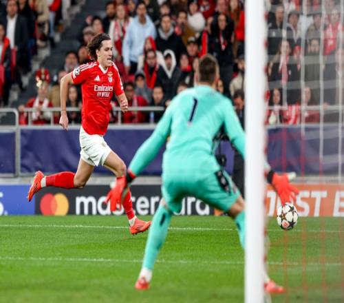 A費(fèi)：因黃牌缺席次回合令我傷心相信球隊(duì)能逆轉(zhuǎn)巴薩